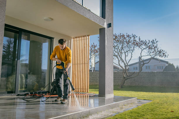 Best Animal Enclosure Cleaning  in Altadena, CA
